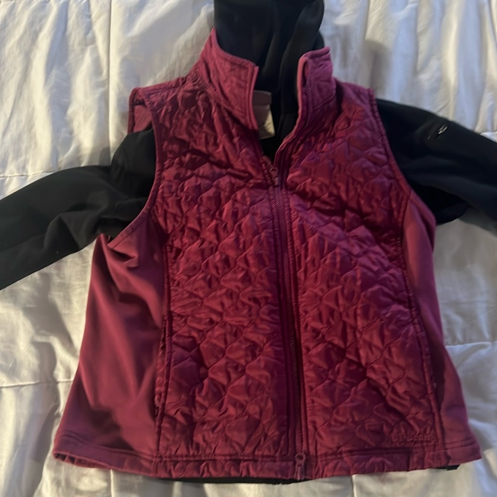 L L Bean vest and fleece hoodie set
